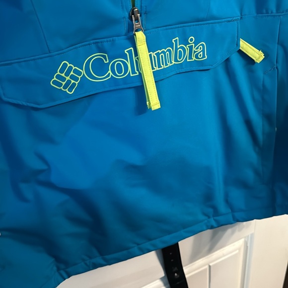 Columbia woman’s snowboarding coat - Picture 3 of 5